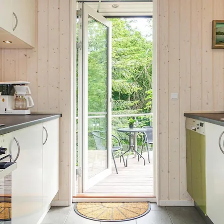 Holiday home Stunning In Rnne With Wifi Ronne